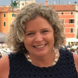 Meet your Posher, Laura